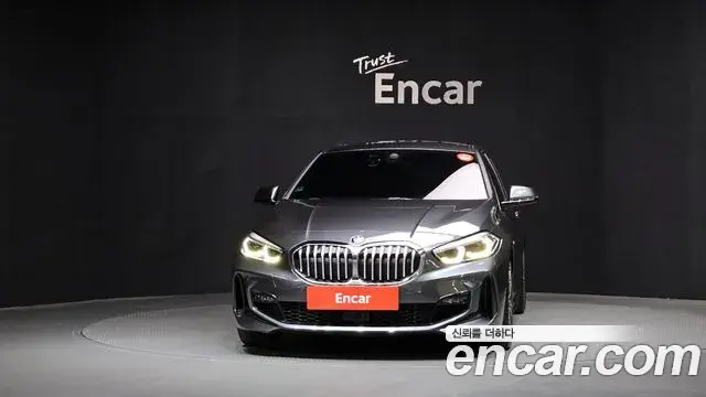 BMW 1 Series 2021 — Şəkil 14/34