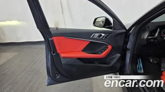 BMW 1 Series 2021 — Şəkil 7/34