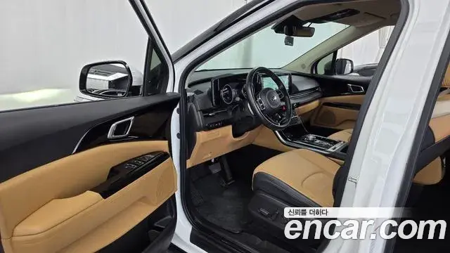 Kia Carnival 2021 — Фото 10/20