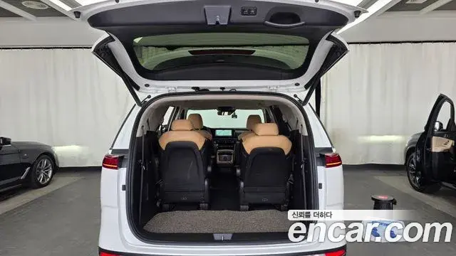 Kia Carnival 2021 — Фото 20/20