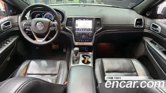 Jeep Grand Cherokee 2018 — Photo 10/30