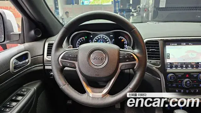Jeep Grand Cherokee 2018 — Photo 1/30