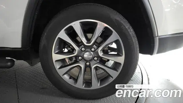 Jeep Grand Cherokee 2018 — Photo 14/30