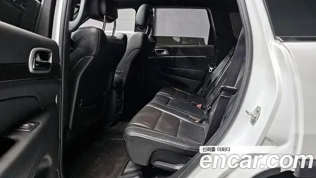 Jeep Grand Cherokee 2018 — Photo 7/30