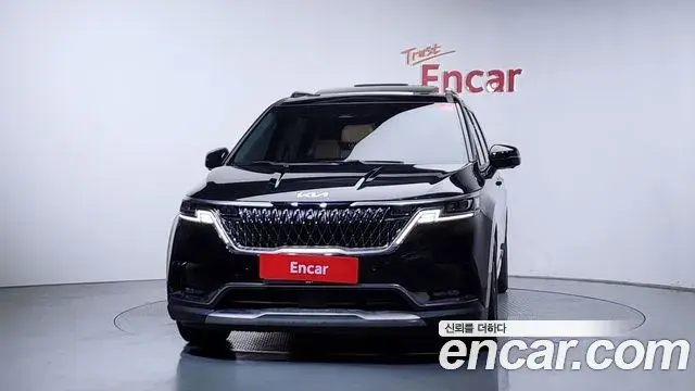 Kia Carnival 2021 — ფოტო 5/20