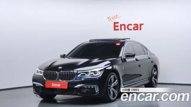 BMW 7 Series 2018 — ფოტო 32/43