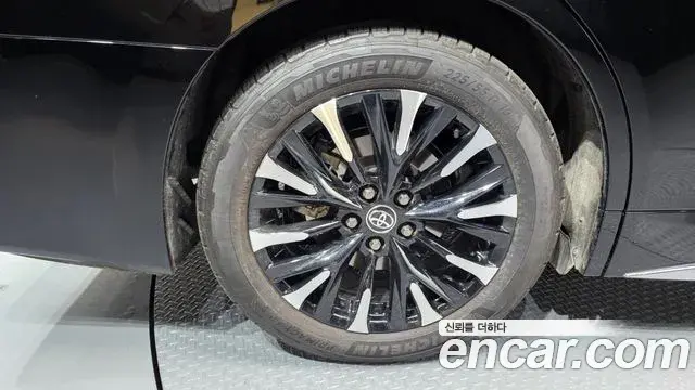 Toyota Alphard 2025 — Şəkil 4/20