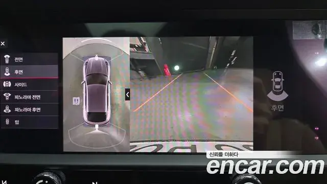 Porsche Macan 2023 — ფოტო 9/32