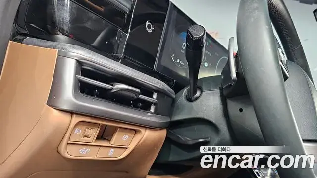Hyundai Grandeur 2023 — Фото 18/20