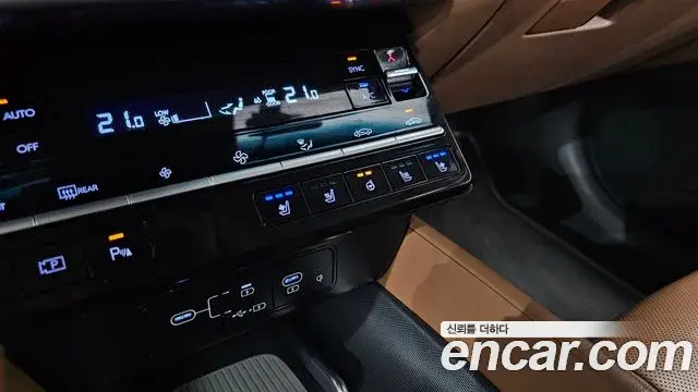 Hyundai Grandeur Hybrid 2023 — Şəkil 24/30