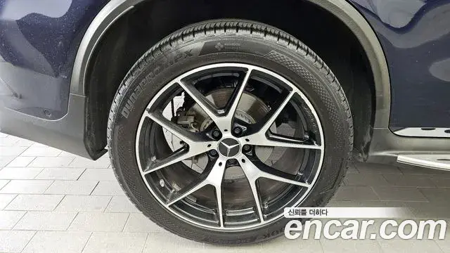 Mercedes-Benz GLC-Class 2020 — Şəkil 9/35