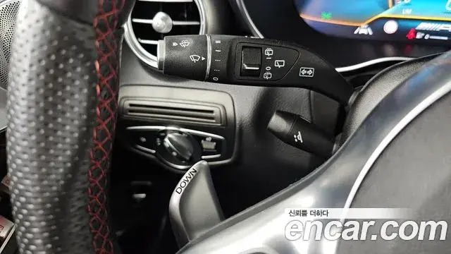 Mercedes-Benz GLC-Class 2020 — Şəkil 16/35