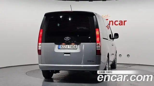 Hyundai Staria 2023 — Photo 18/31