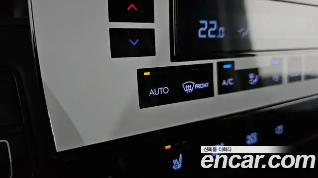 Hyundai Staria 2023 — Photo 15/31