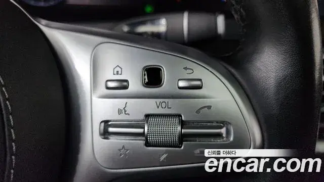 Mercedes-Benz S-Class 2018 — Фото 16/20