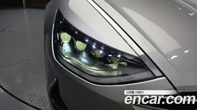Hyundai Sonata Hybrid 2019 — Şəkil 12/32