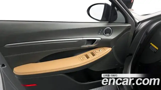Hyundai Sonata Hybrid 2019 — Şəkil 10/32