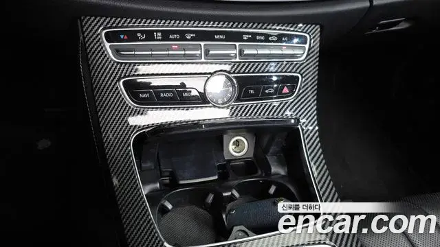 Mercedes-Benz E-Class 2018 — Фото 18/20