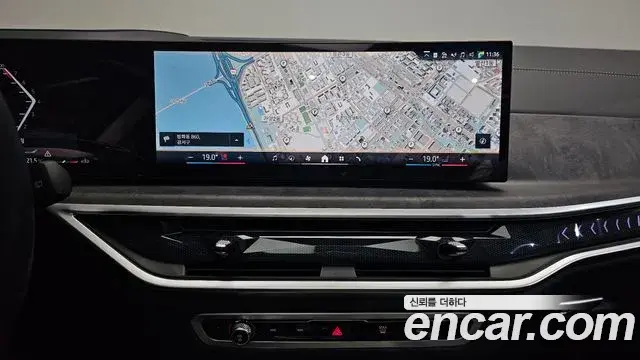 BMW X5 2024 — ფოტო 27/34