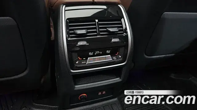 BMW X5 2024 — ფოტო 30/34