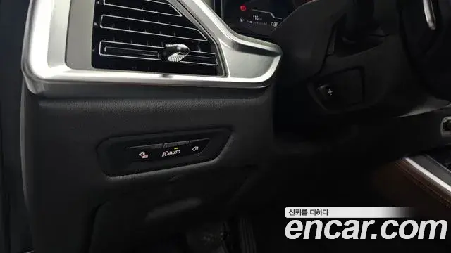 BMW X5 2024 — ფოტო 32/34