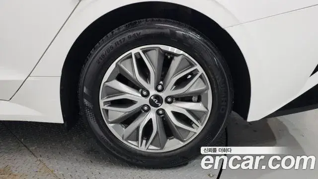 Kia K5 2022 — Photo 25/32