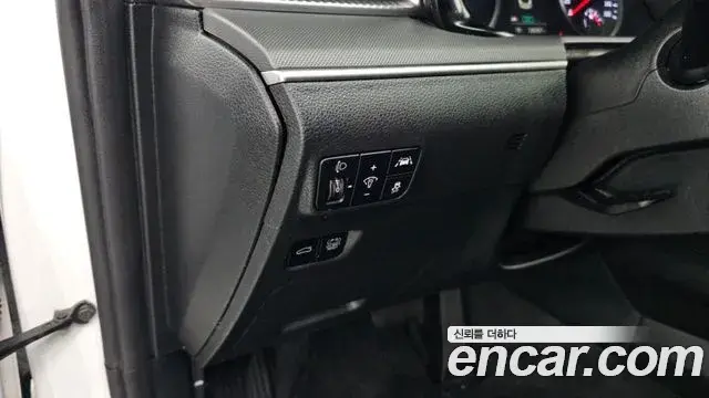 Kia K5 2022 — Photo 7/32