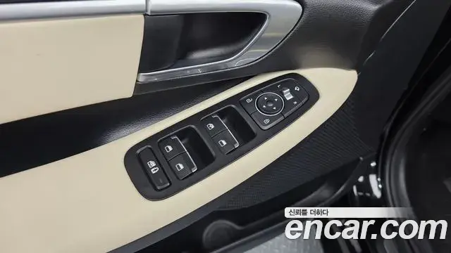 Hyundai Sonata 2019 — Фото 20/20