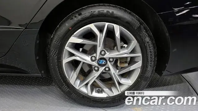 Hyundai Sonata Hybrid 2019 — ფოტო 13/30