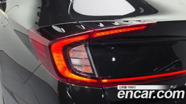 Hyundai Sonata Hybrid 2019 — ფოტო 11/30