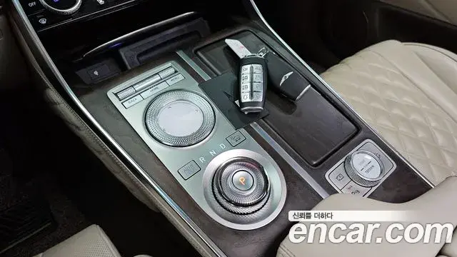 Genesis GV80 2020 — Photo 4/44