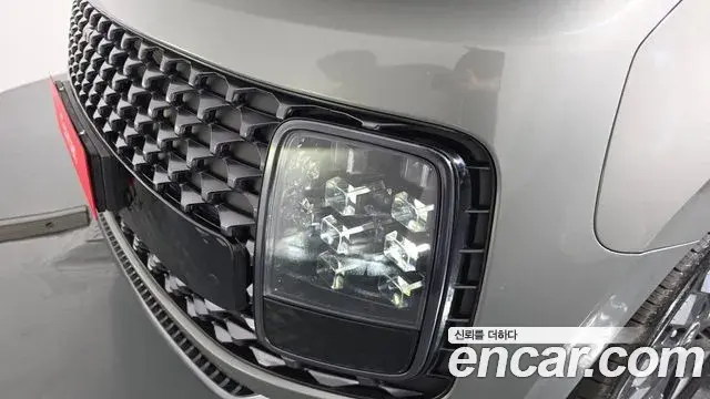 Hyundai Staria 2023 — Şəkil 22/36