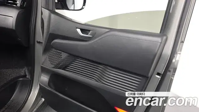 Hyundai Staria 2023 — Şəkil 14/36