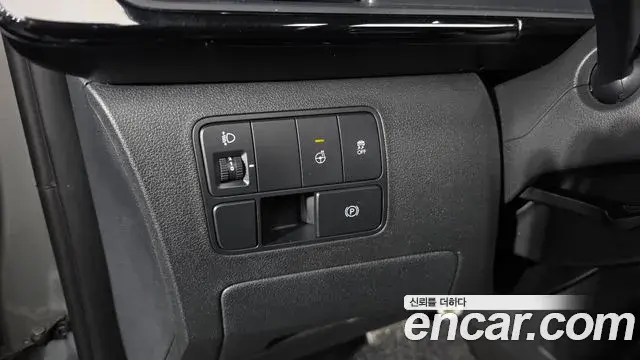Hyundai Staria 2023 — Şəkil 16/36