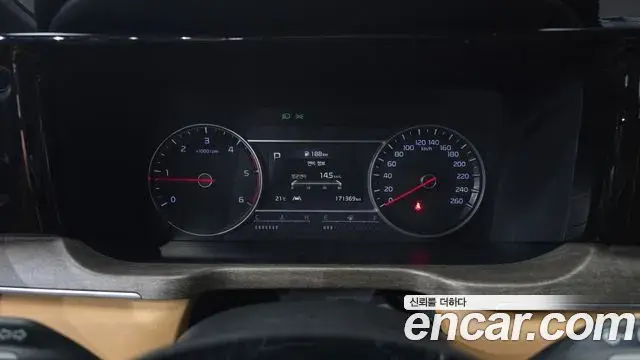 Kia Sorento 2020 — Фото 8/20