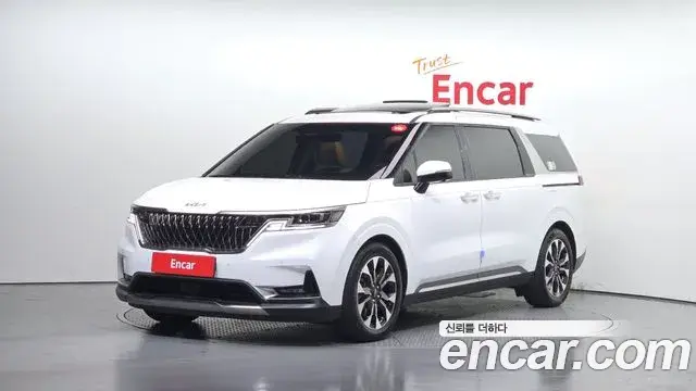 Kia Carnival 2022 — Фото 1/20