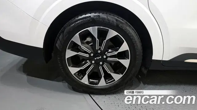 Kia Carnival 2022 — Фото 5/20