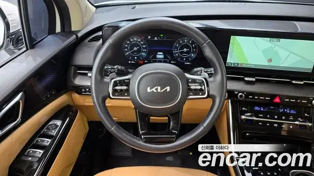 Kia Carnival 2022 — Фото 12/20