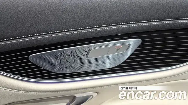 Mercedes-Benz CLS-Class 2019 — Photo 7/30