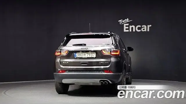 Jeep Compass 2022 — Photo 5/32
