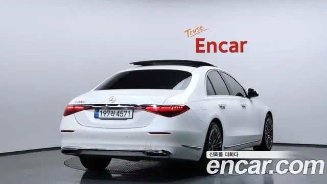 Mercedes-Benz S-Class 2021 — ფოტო 21/39