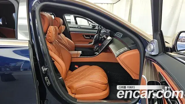 Mercedes-Benz S-Class 2022 — Photo 33/36