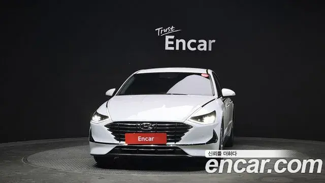 Hyundai Sonata Hybrid 2020 — Şəkil 16/20