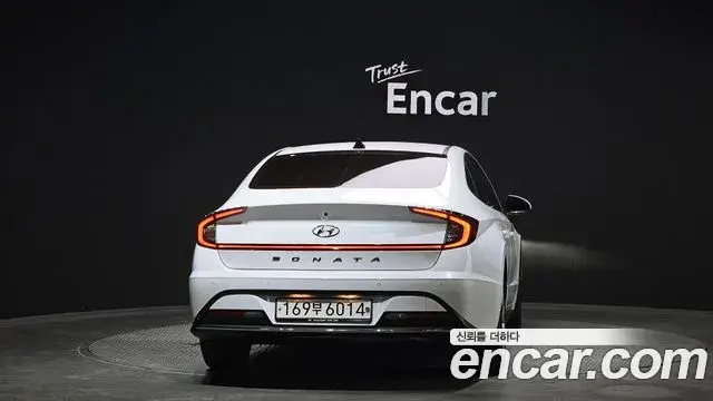 Hyundai Sonata Hybrid 2020 — Şəkil 17/20