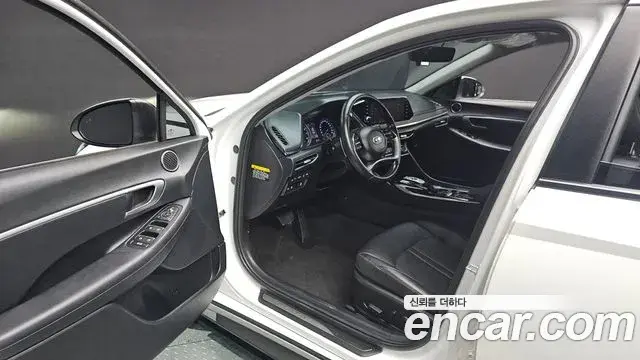 Hyundai Sonata Hybrid 2020 — Şəkil 10/20