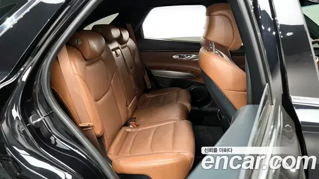 Genesis GV70 2022 — Şəkil 25/40