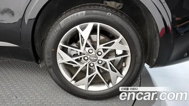 Genesis GV70 2022 — Şəkil 23/40