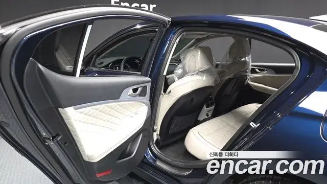 Genesis G70 2019 — Şəkil 9/35