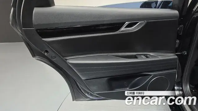 Genesis G80 2020 — ფოტო 6/32