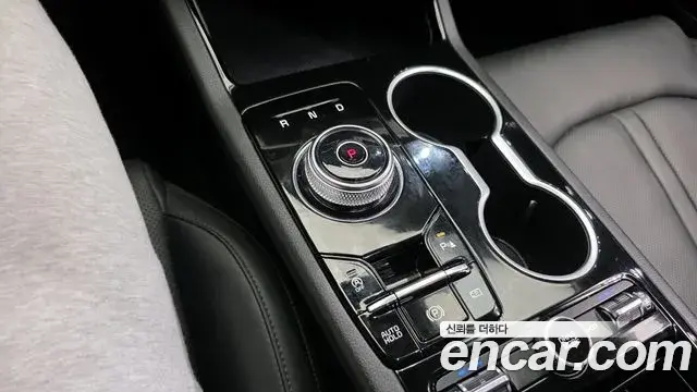 Kia K5 2024 — Photo 8/20